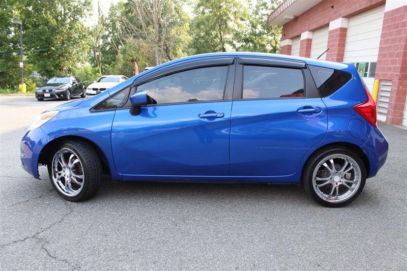Used 2015 Nissan Versa Note SV FWD image 2