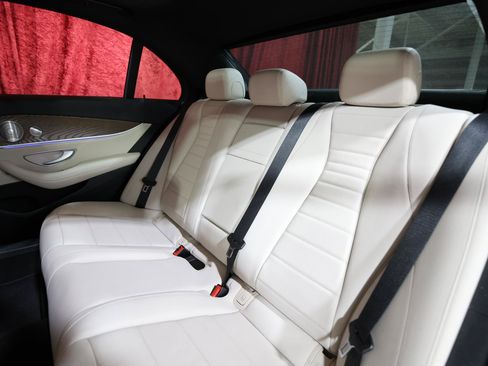 Used 2020 Mercedes-Benz E 350 Sedan image 14