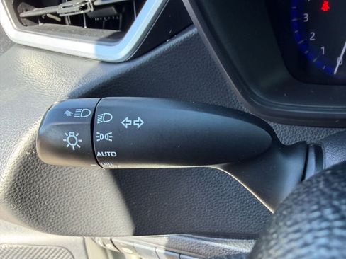 Used 2020 Toyota Corolla LE w/ Carpet Mat Package (TMS) FWD image 19