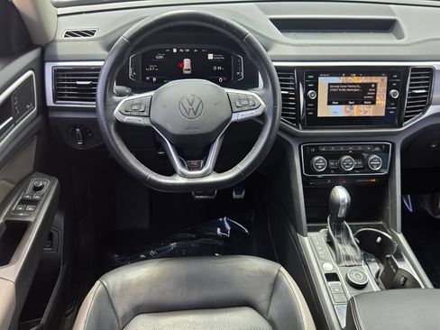 Certified 2023 Volkswagen Atlas SEL Premium AWD/4WD image 12