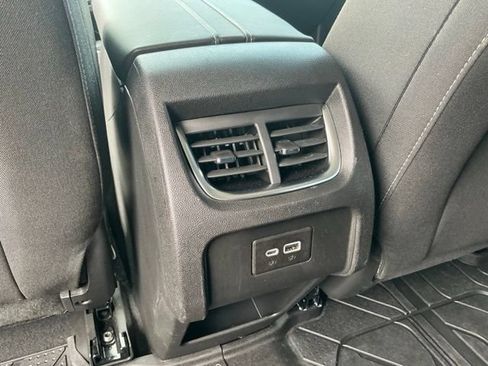 Used 2025 Chevrolet Blazer LT w/ Convenience Package AWD/4WD image 35