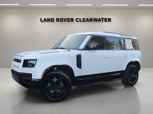 New 2026 Land Rover Defender 110 X-Dynamic SE image 1