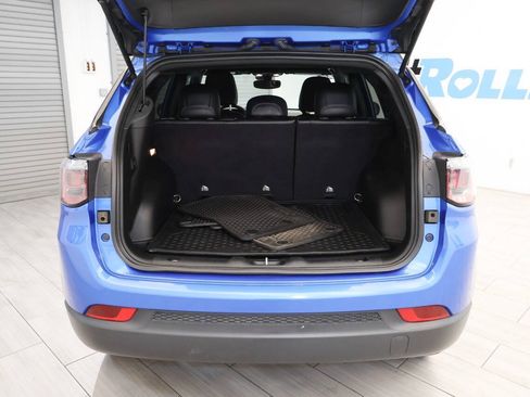 Used 2023 Jeep Compass Latitude w/ Convenience Group AWD/4WD image 31