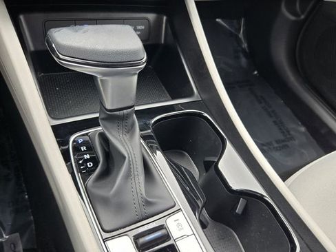 Used 2025 Hyundai Tucson SE image 22