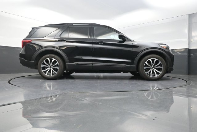 Used 2022 Ford Explorer ST-Line AWD/4WD image 38