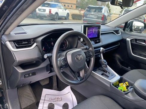 Used 2023 Toyota RAV4 XLE image 12