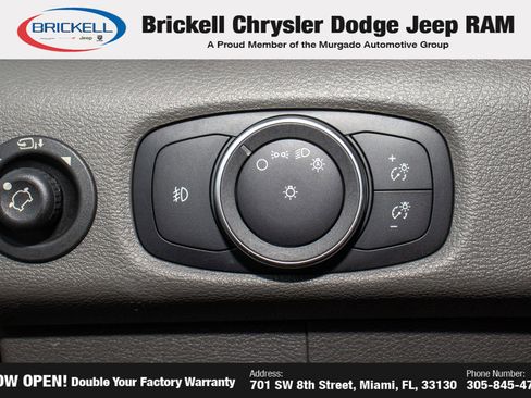 Used 2023 Ford E-Transit Medium Roof image 23