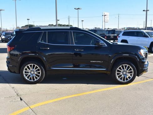 Used 2026 GMC Terrain Denali image 4