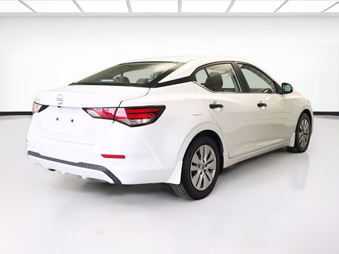 Used 2025 Nissan Sentra S image 4