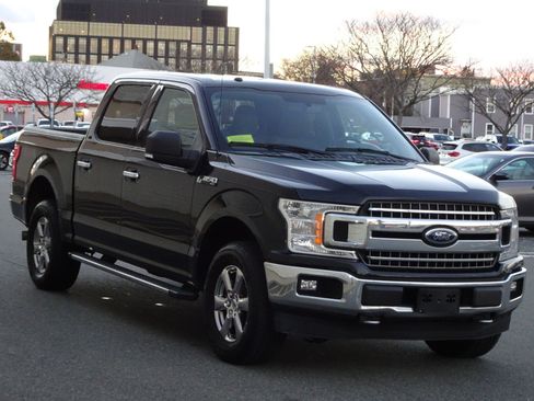 Used 2018 Ford F150 XLT w/ Equipment Group 302A Luxury image 3