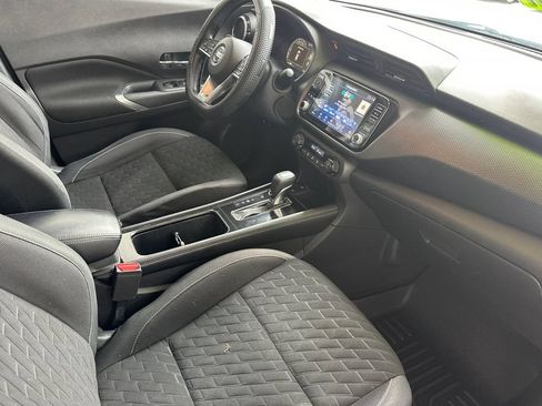 Used 2021 Nissan Kicks SV FWD image 14