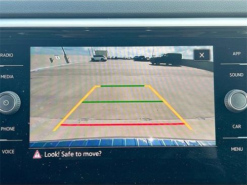 Used 2023 Volkswagen Atlas SE image 21