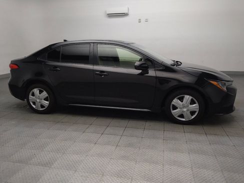 Used 2020 Toyota Corolla LE w/ Carpet Mat Package (TMS) FWD image 11