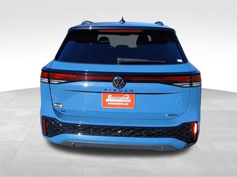 New 2026 Volkswagen Tiguan SE R-Line image 4