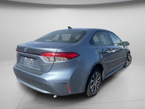Used 2022 Toyota Corolla LE FWD image 17