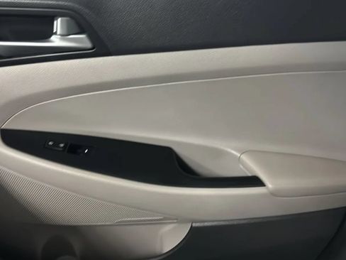 Used 2017 Hyundai Tucson Sport AWD/4WD image 18