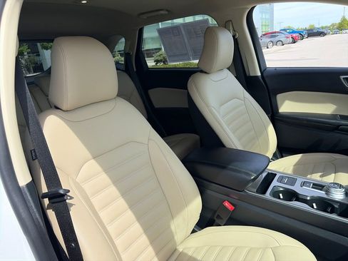 Used 2024 Ford Edge SEL w/ Convenience Package AWD/4WD image 12