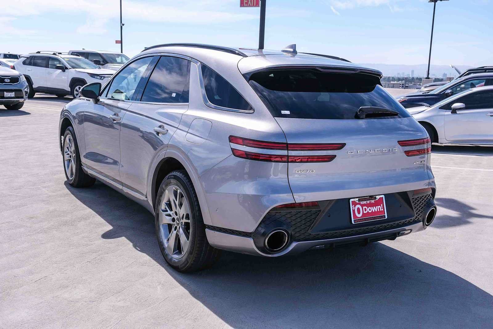 Used 2022 Genesis GV70 3.5T Sport w/ Sport Advanced Package AWD/4WD image 5