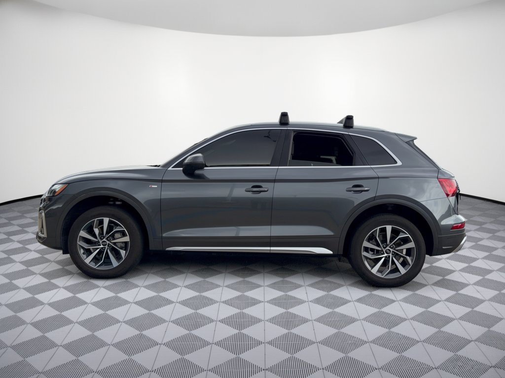 Used 2023 Audi Q5 2.0T Premium Plus w/ Premium Plus Package AWD/4WD image 2