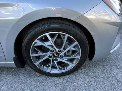 Used 2020 Hyundai Elantra Limited w/ Ultimate Package 03 image 7