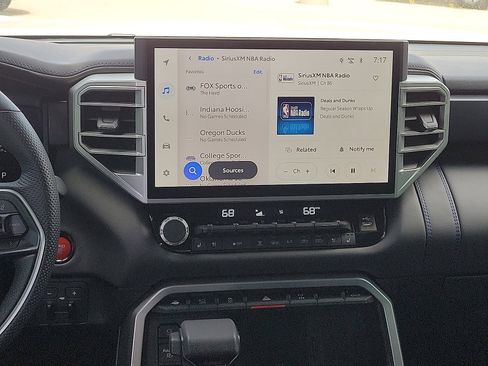 Used 2025 Toyota Tundra Platinum w/ TRD Off-Road Package AWD/4WD image 10