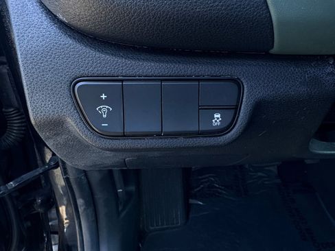Used 2024 Kia Seltos SX AWD/4WD image 19