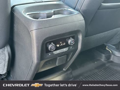 Used 2026 Chevrolet Traverse RS w/ LPO, Floor Liner Package AWD/4WD image 32