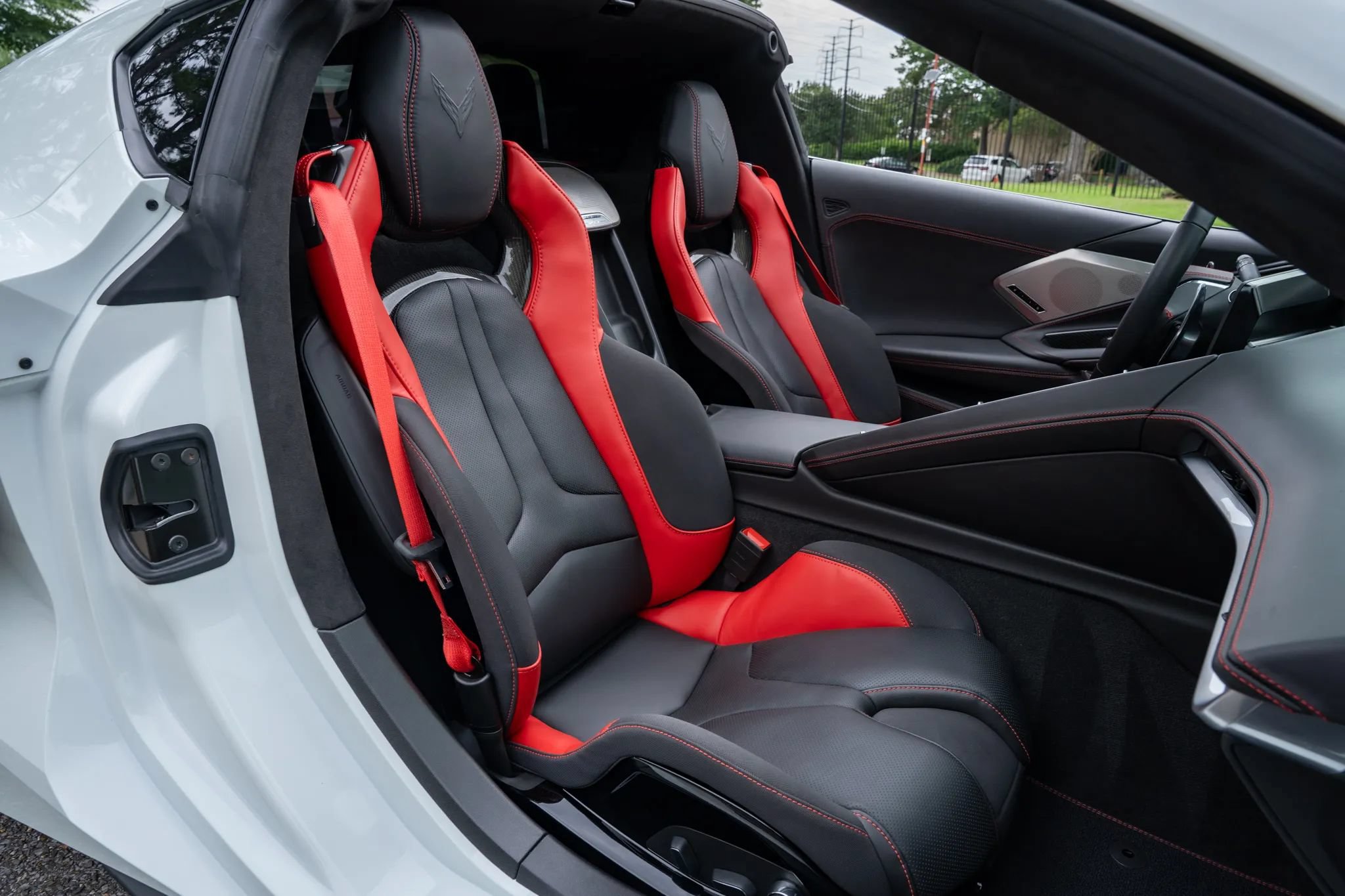 Used 2023 Chevrolet Corvette Stingray Premium Cpe w/ Z51 Performance Package RWD image 17