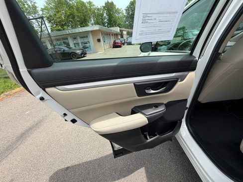 Used 2017 Honda CR-V LX image 20