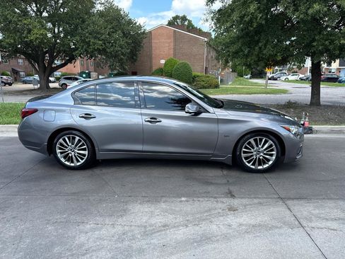 Used 2018 INFINITI Q50 Luxe w/ Essential Package (3.0T Luxe) AWD/4WD image 3