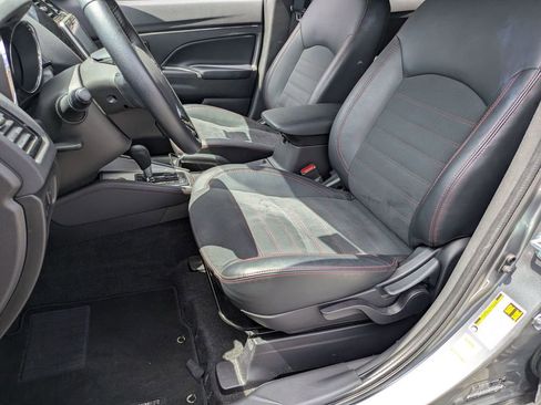 Used 2025 Mitsubishi Outlander Sport SE AWD/4WD image 14