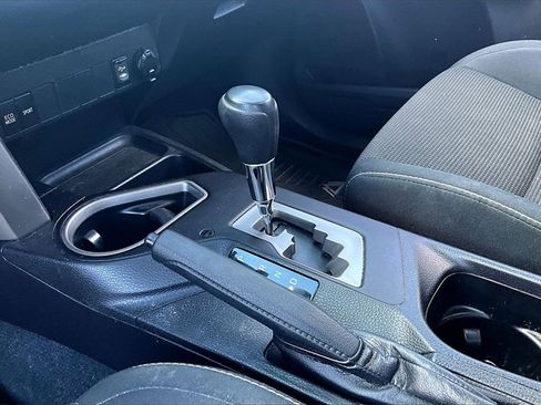 Used 2018 Toyota RAV4 XLE image 12