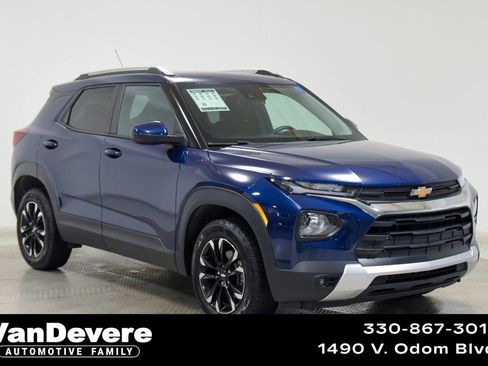 Used 2022 Chevrolet TrailBlazer LT w/ Convenience Package image 1