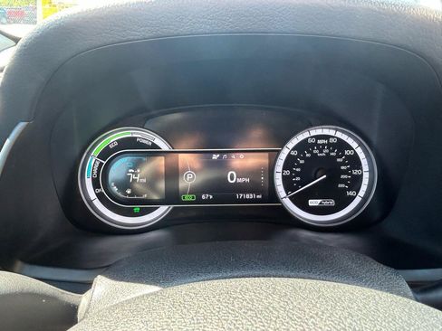 Used 2019 Kia Niro LX FWD image 21