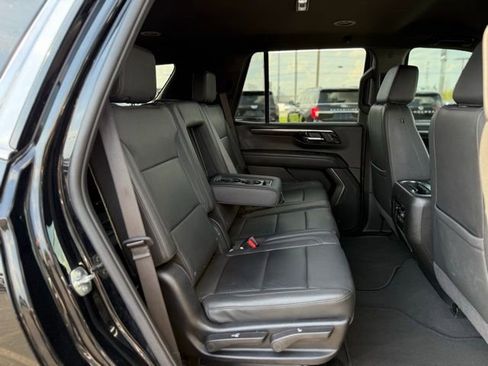 Used 2025 Chevrolet Tahoe LT AWD/4WD image 23