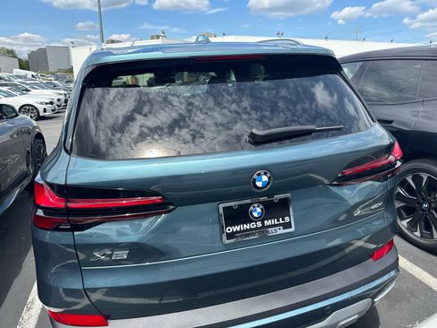Used 2025 BMW X5 xDrive40i w/ Premium Package AWD/4WD image 6