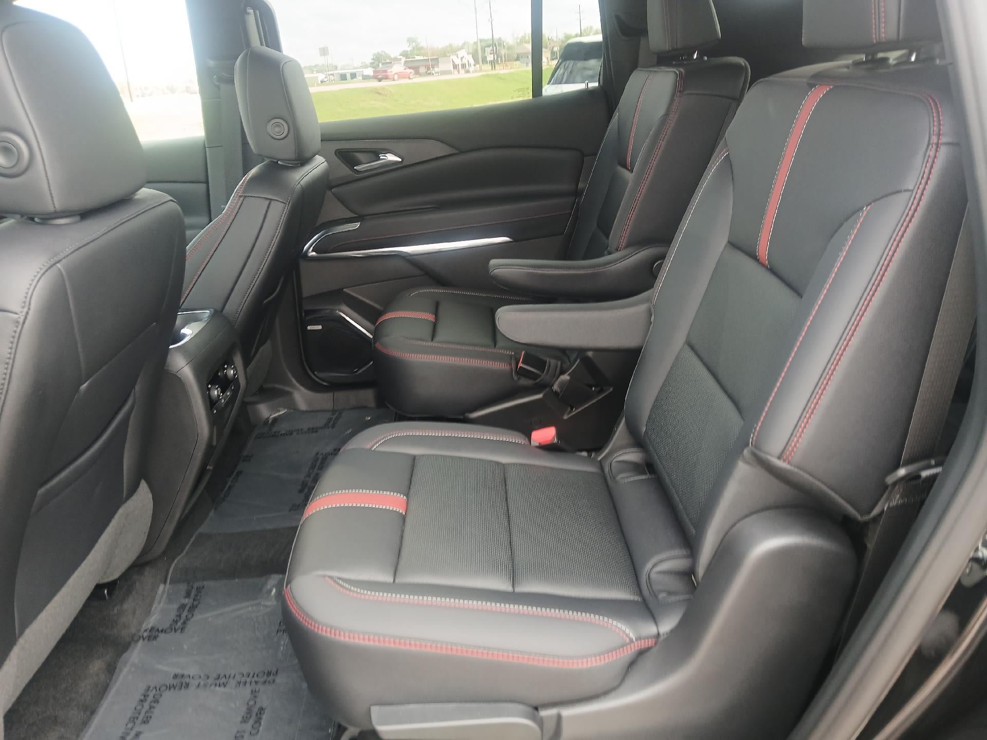 New 2026 Chevrolet Traverse RS FWD image 18
