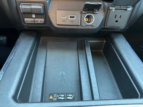 Used 2022 Chevrolet Silverado 2500 LTZ w/ LTZ Plus Package image 25