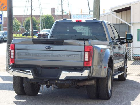 Used 2022 Ford F350 XLT w/ XLT Value Package AWD/4WD image 8