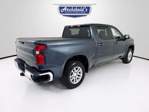 Used 2022 Chevrolet Silverado 1500 LT w/ Z71 Off-Road Package AWD/4WD image 8