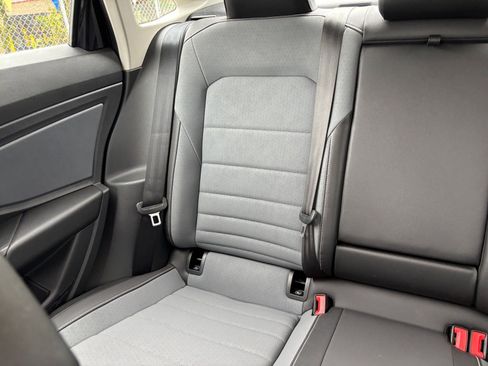 Used 2025 Volkswagen Jetta SE image 38