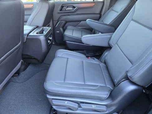 New 2026 GMC Yukon XL Denali w/ Sun & Power Step Package image 9