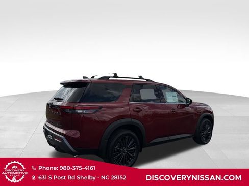 New 2026 Nissan Pathfinder SL w/ SL Premium Package AWD/4WD image 7