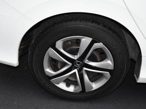 Used 2017 Honda Civic LX image 40