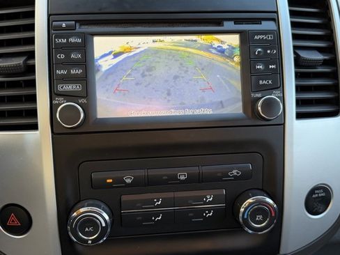 Used 2015 Nissan Xterra PRO-4X w/ Pro-4x Leather Package image 25