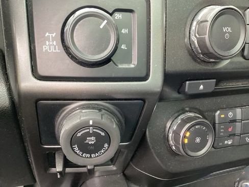 Used 2018 Ford F150 XLT w/ Equipment Group 302A Luxury AWD/4WD image 34