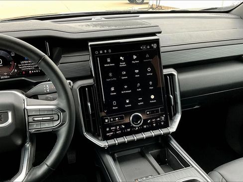 Used 2024 GMC Acadia Elevation image 8