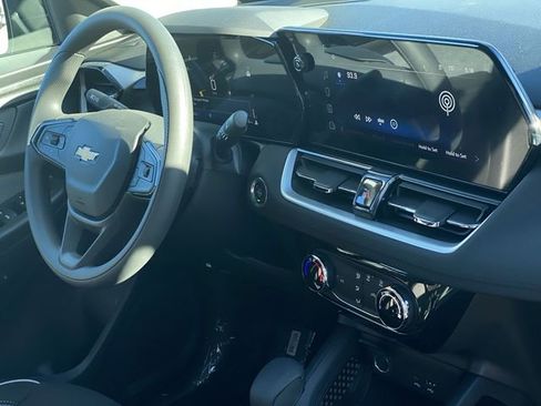 New 2026 Chevrolet TrailBlazer LT FWD image 40