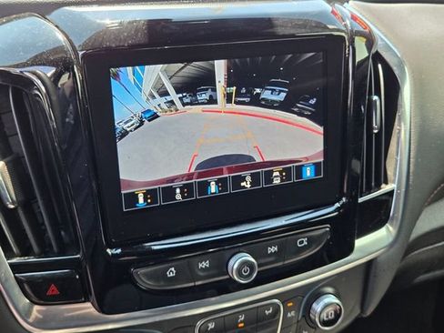 Certified 2023 Chevrolet Traverse RS FWD image 22