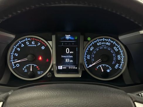 Used 2022 Toyota Tacoma SR5 w/ SR5 Appearance Package (SM) AWD/4WD image 16